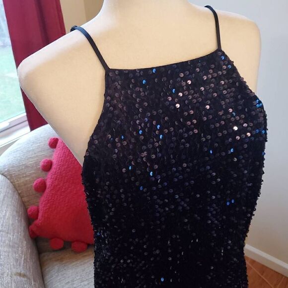 Express. Black, Velvet, Sequin, Open Back, Mini Dress. Size Large - Picture 8 of 15
